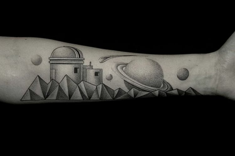 tattoo motive vorlage-saturn-planeten-taetowierer