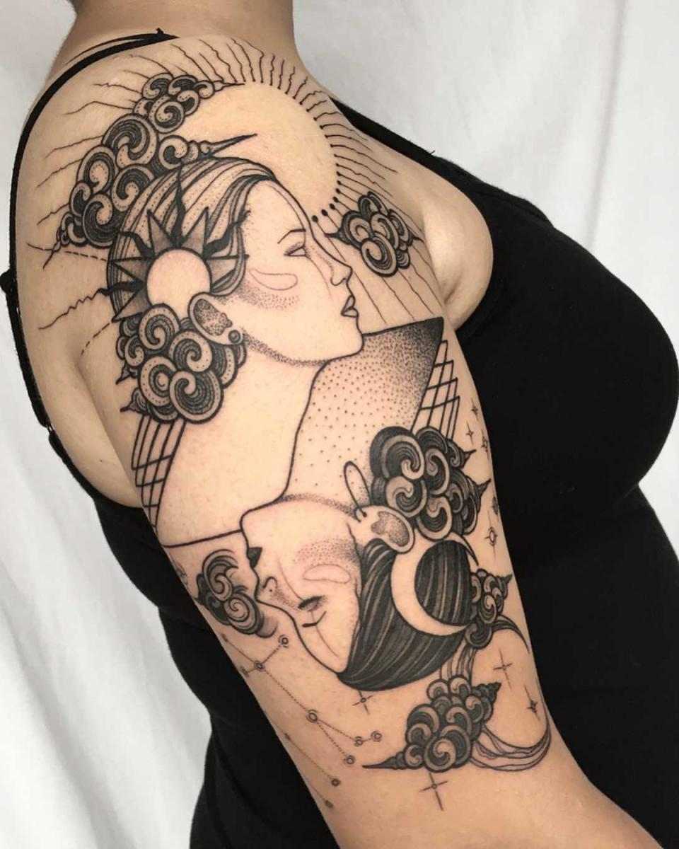 Sternzeichen Tattoo Zwillinge Schulter Tattoodesign Ideen Japanisch Style Tattootrends