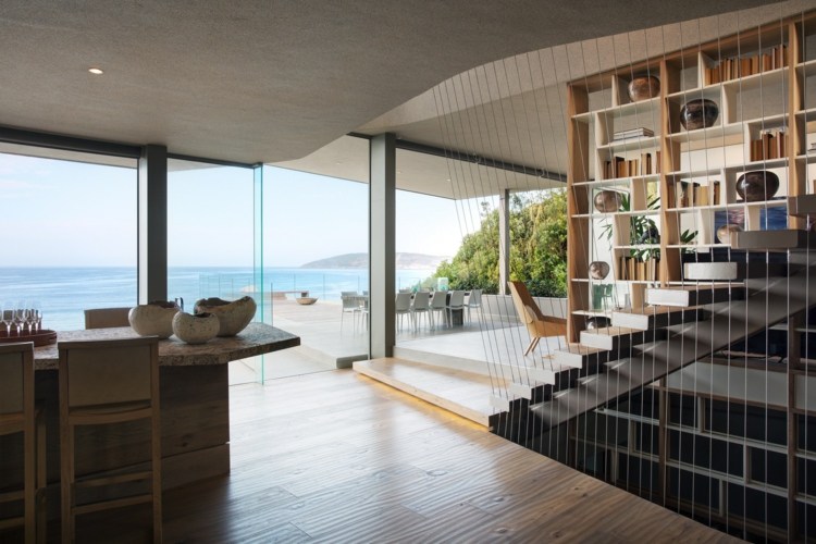 designer möbel wohnbereich-treppe-modern-draht-deko