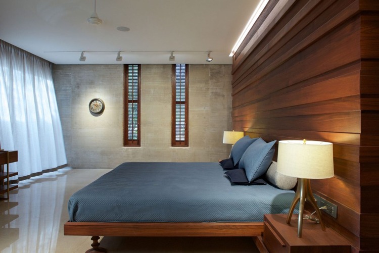 schlafzimmer-holzbett-3d-wandgestaltung-betonoptik