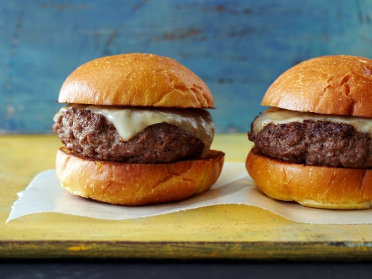 Burger Rezept -fleisch-käse-selbstgemach-hausgemacht-anleitung