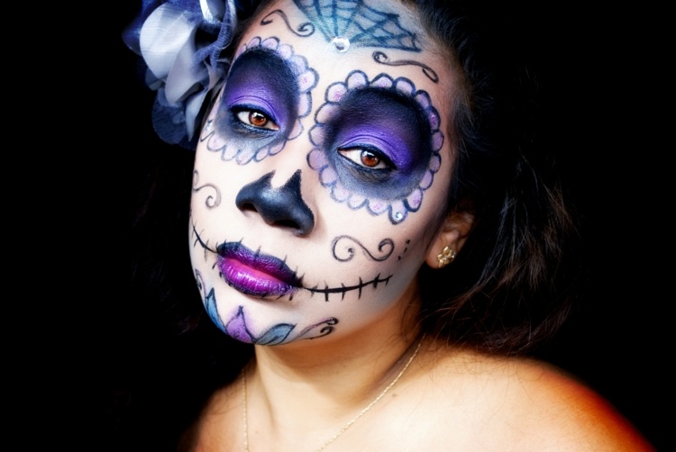 halloween-schminke-diy-tipps-lila-farbe-sugar-skull
