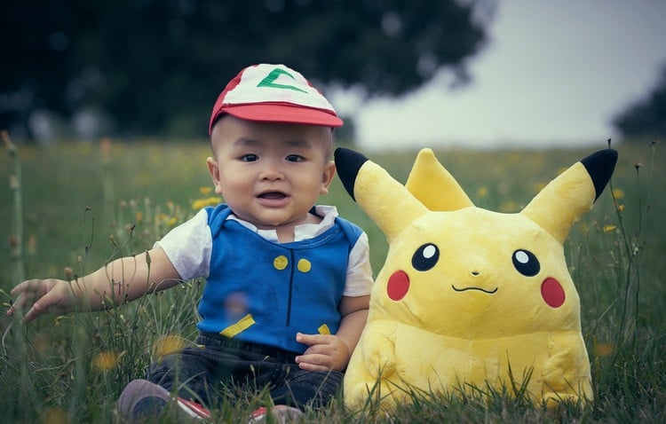 pokemon-kostüm-ash-faschingskostüm-baby-pikachu-spielzeug