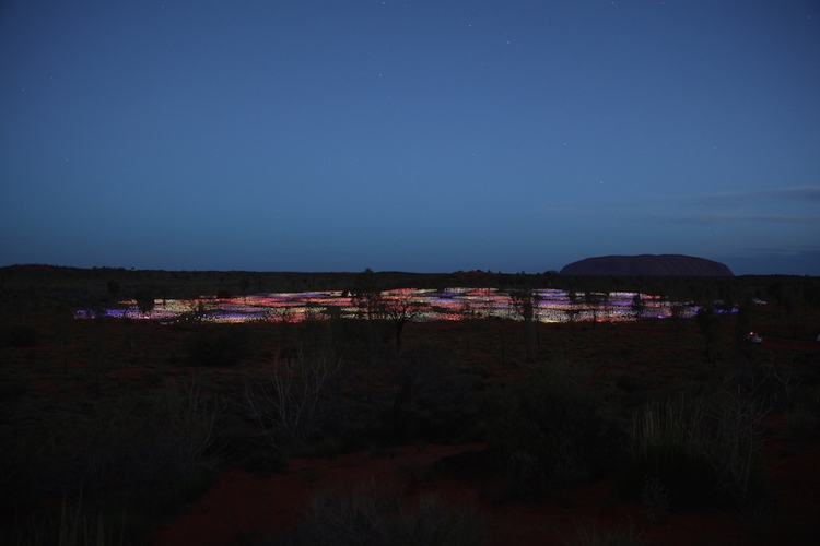 solarleuchten-aussen-australien-lichteffekte-field-