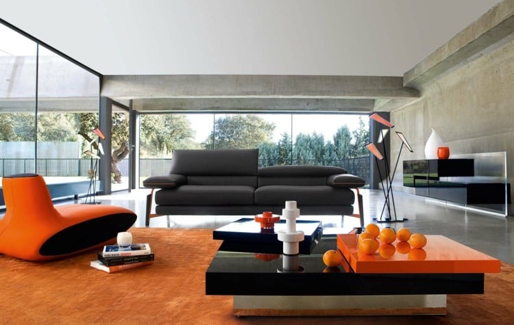 wohnzimmer ideen für schwarzes sofa orange-kombinieren-einrichten-inspiration