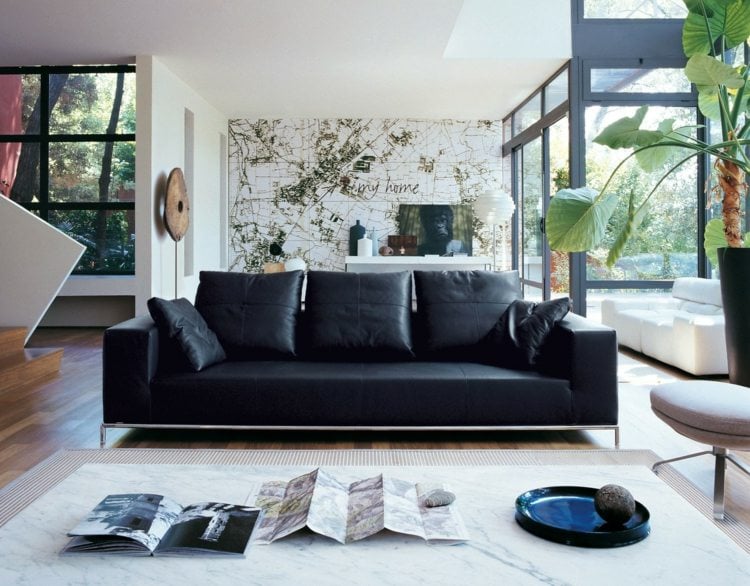 wohnzimmer ideen für schwarzes sofa leder-weiss-marmor-couchtsch-hell-ambiente