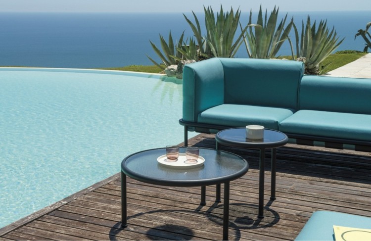 design gartenmöbel couchtisch-glas-rund-patio-poolbereich
