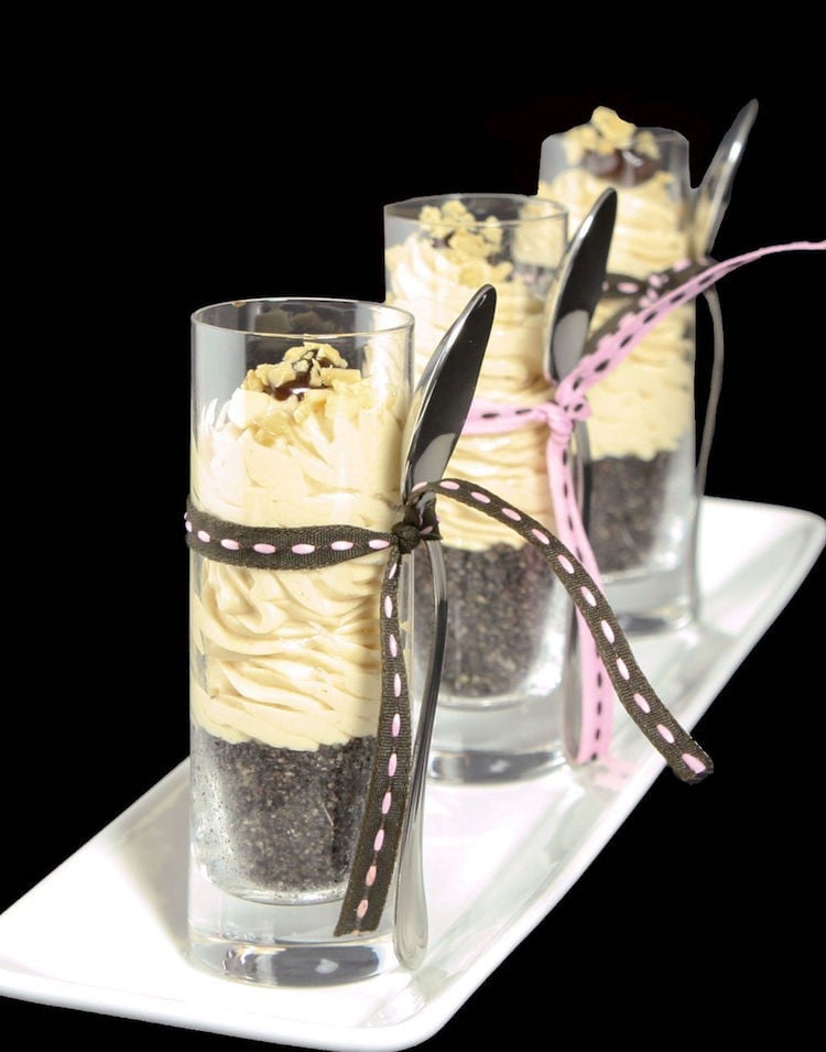 Dessert im Glas -rezepte-servieren-shottglas-loeffel