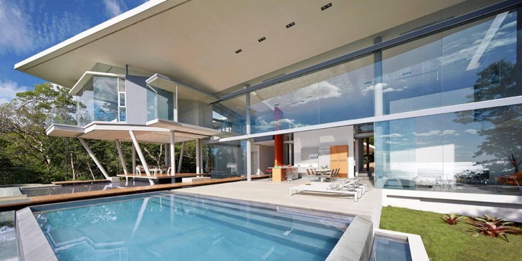 Haus aus Glas -meerblick-luxus-moderne-architektur