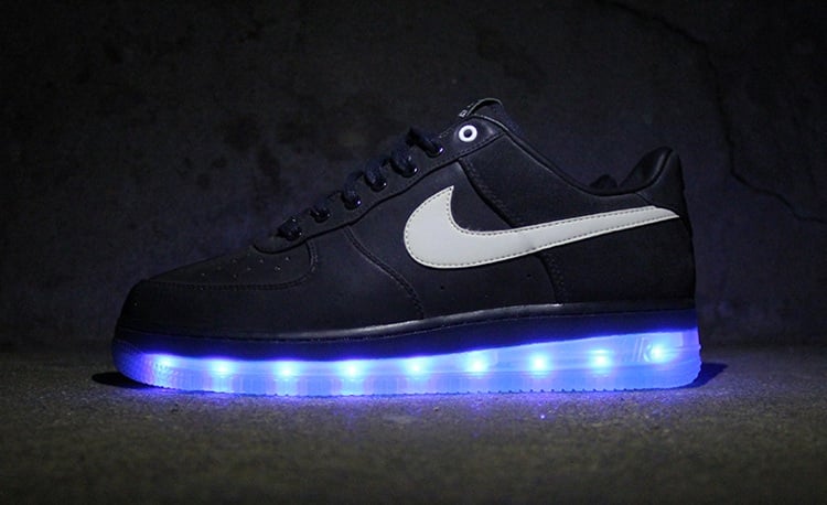 sneaker-trend-led-leuchtende-schuhe-air-force-nike