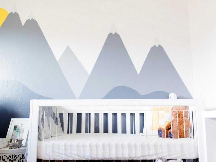 Wandgestaltung mit Farbe berge-wandgemälde-kreative-babyzimmer-gestaltung-babybett