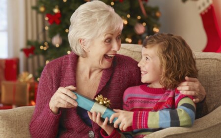 Geschenke für Großeltern zu Weihnachten