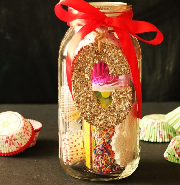 geschenke im glas cupcake-accessoires-streusel-papierförmchen-backliebhaber
