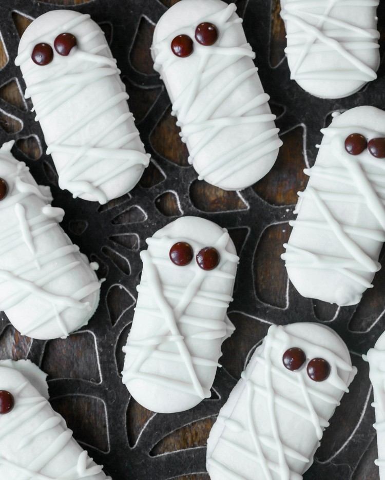 Gruselige Halloween Kekse für die Party zubereiten - 13 schaurige Ideen