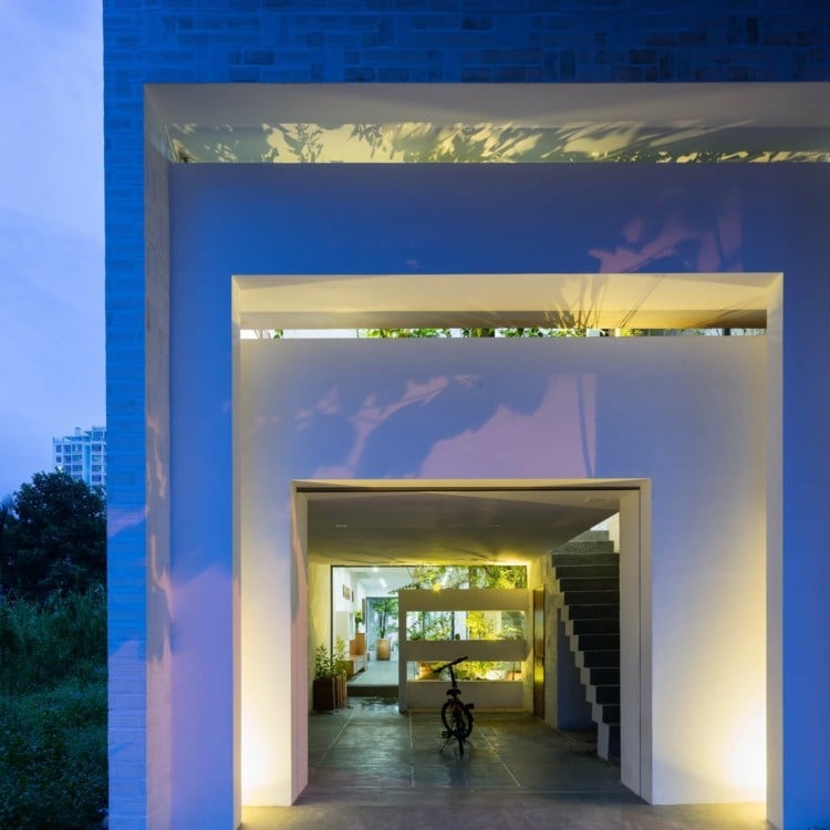 kreative-wandgestaltung-eingangsbereich-beleuchtung-modern-architektur