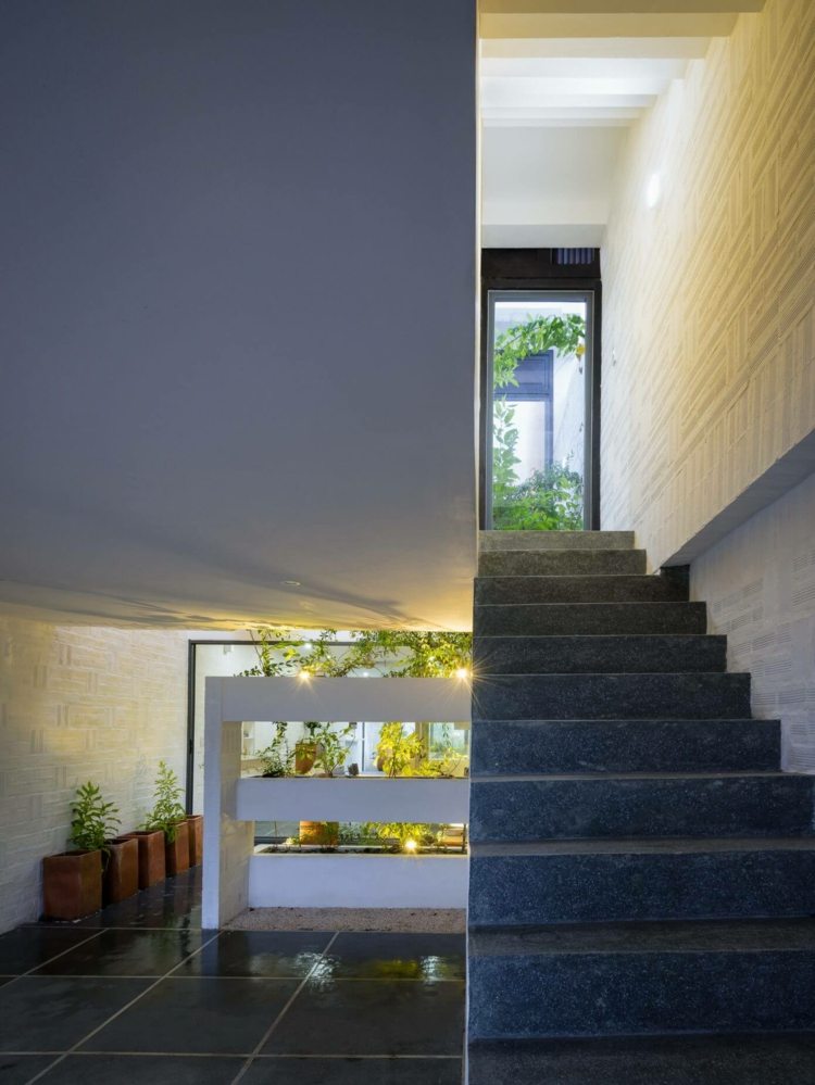 kreative-wandgestaltung-treppe-beton-fliesen-muster-wände