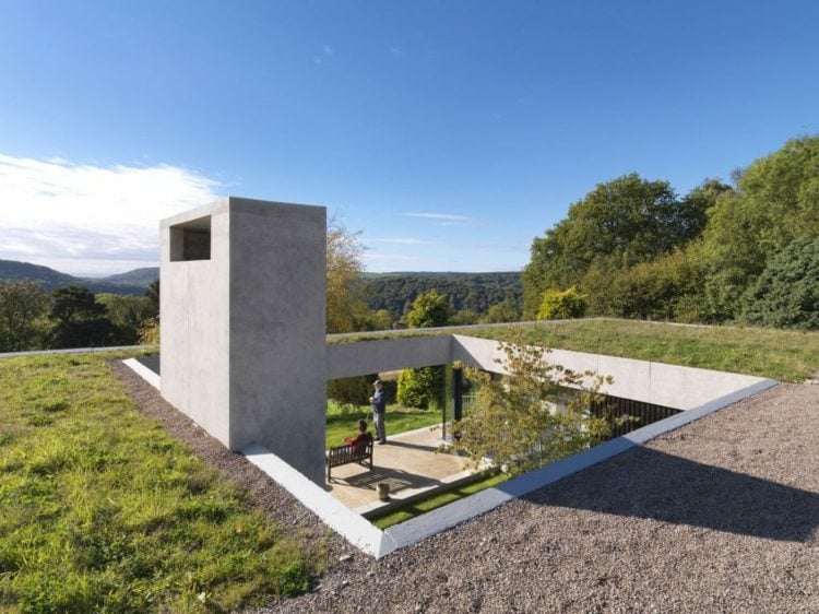 rustikale-möbel-kamin-beton-kies-dachgestaltung-panorama