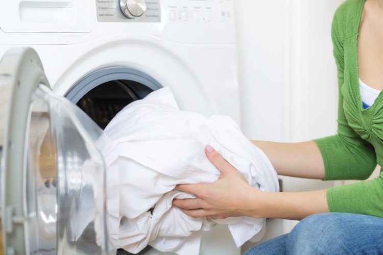 Waschmaschine reinigen -wäsche-waschen-sauber-machen-tipps