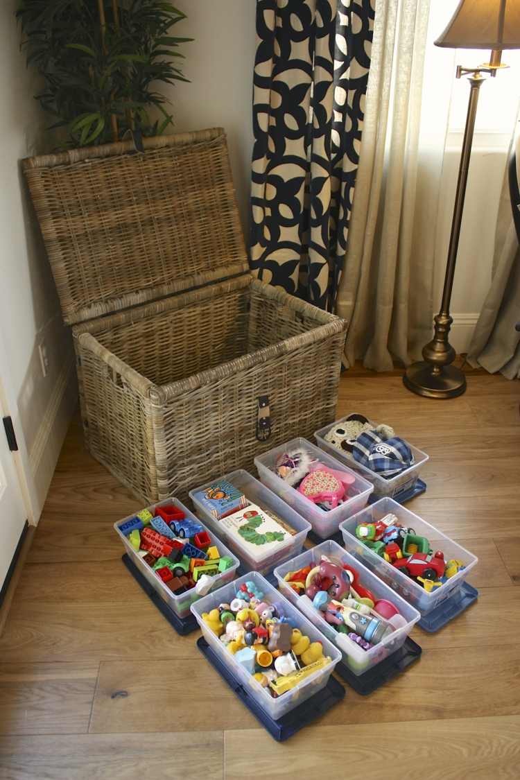 aufbewahrung-spielzeug-wohnzimmer-box-spielsachen-korb-idee-ordnung