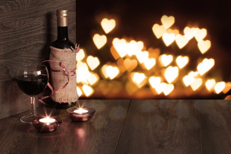 Geschenkideen zum Valentinstag individualisiert-wein-romantik-teelichter