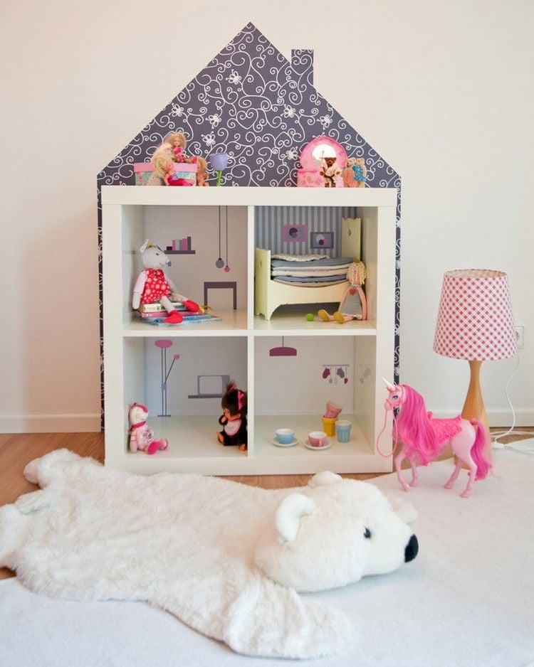 Ideen fürs Kinderzimmer ikea-hacks-regal-puppenhaus-gestalten-tapete