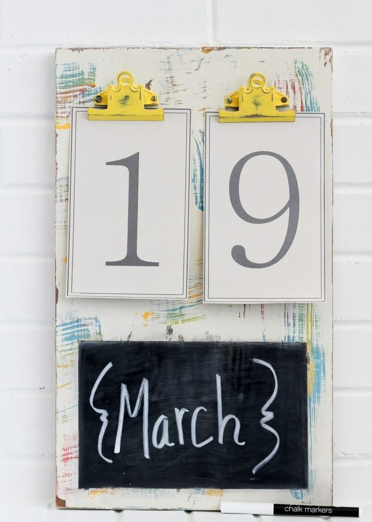 kalender selbst gestalten holzplatte-tafelfarbe-diy-idee