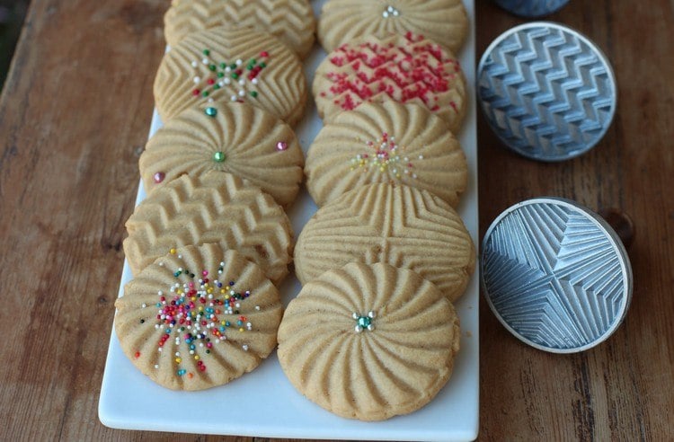 Kekse dekorieren stempeln-muster-bunte-deko-essbar