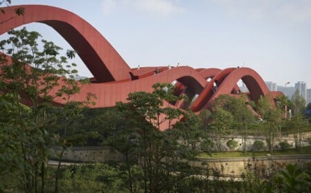 Moderne Fußgängerbrücke