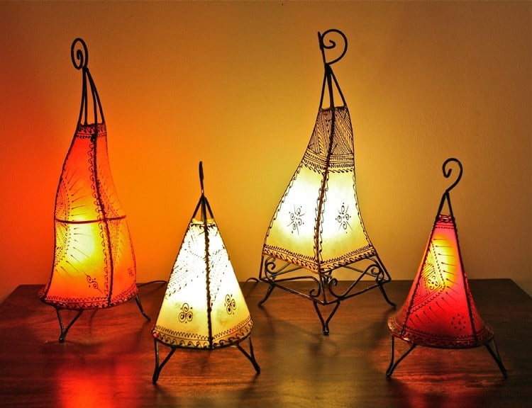 orientalische-lampen-hennalampe-leder-gestell-eisen-groß-klein-gerade-gebogen-ornamente-licht-warm