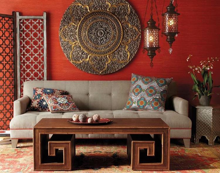 orientalische-lampen-pendelleuchten-glas-metall-couch-dekokissen-couchtisch-paravent-teppich