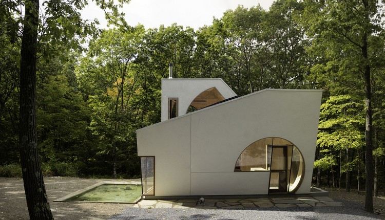 Solarhaus aus Holz wald-auffällige-architektur-runde-formen