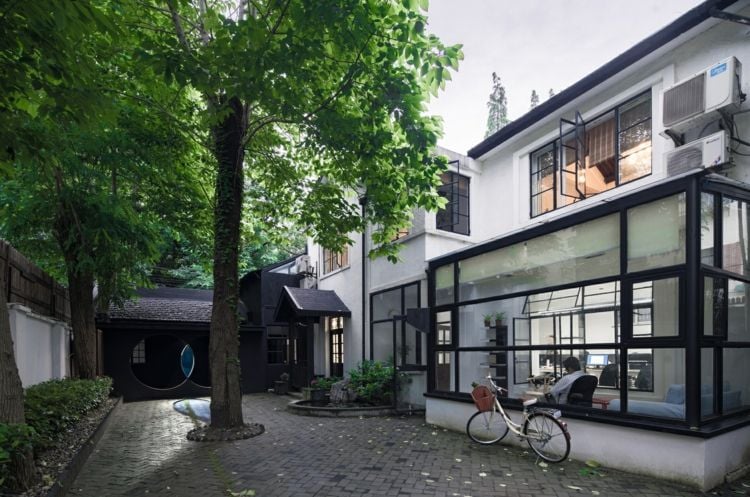 verglasung-terrasse-architektur-idee-originell-wohnhaus-china-wutopia-lab