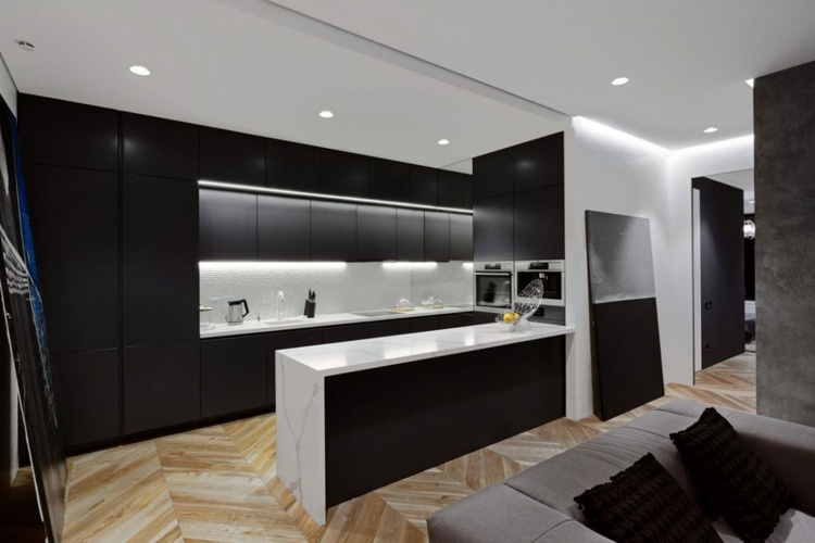 wandgestaltung in schwarz und weiß küche-modern-marmor-theke