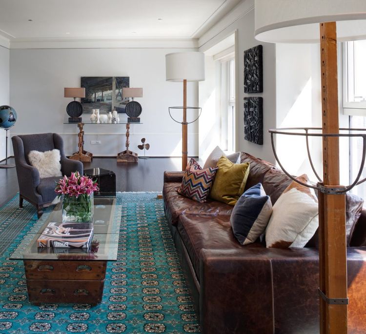 Bilder für Wohnzimmer -braun-leder-sofa-vintage-ornamente