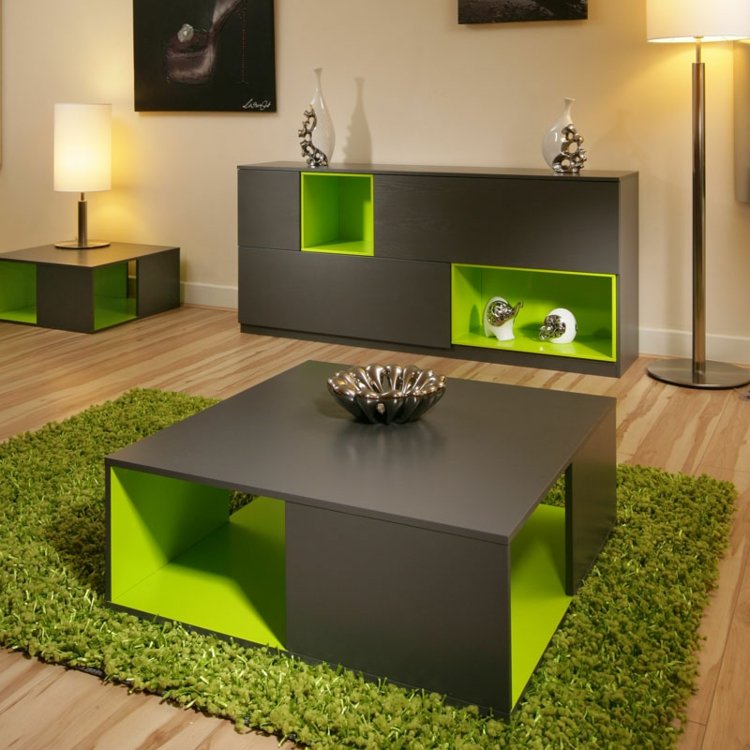 farbe grün wohnzimmer-teppich-couchtisch-schrank-ablagefächer-stehlampe-bilder-dekoration-schale-metall