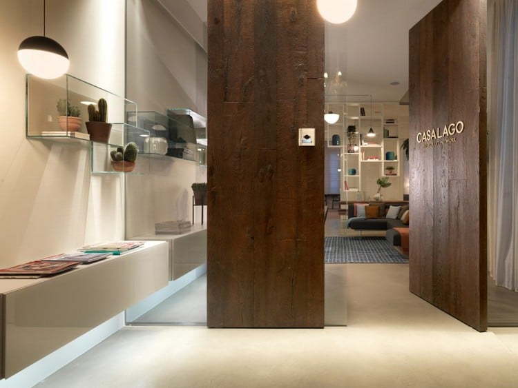 moderne-musterwohnung-mailand-eingang-lago-design-showroom