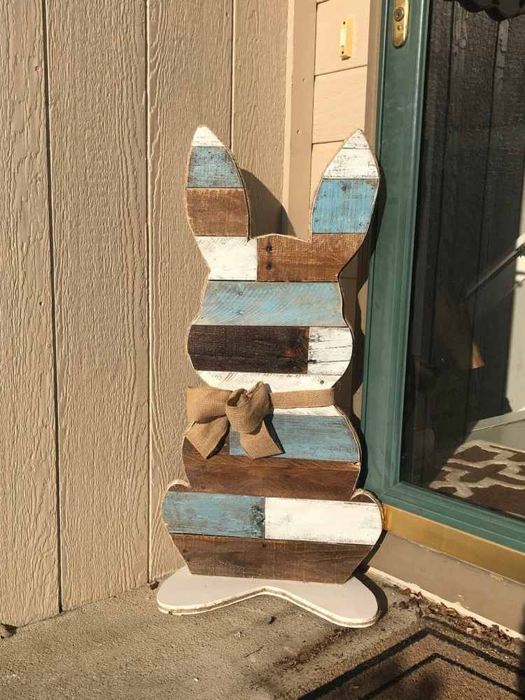 Osterdeko aus Holz für draußen Idee für Hasen zum selber machen