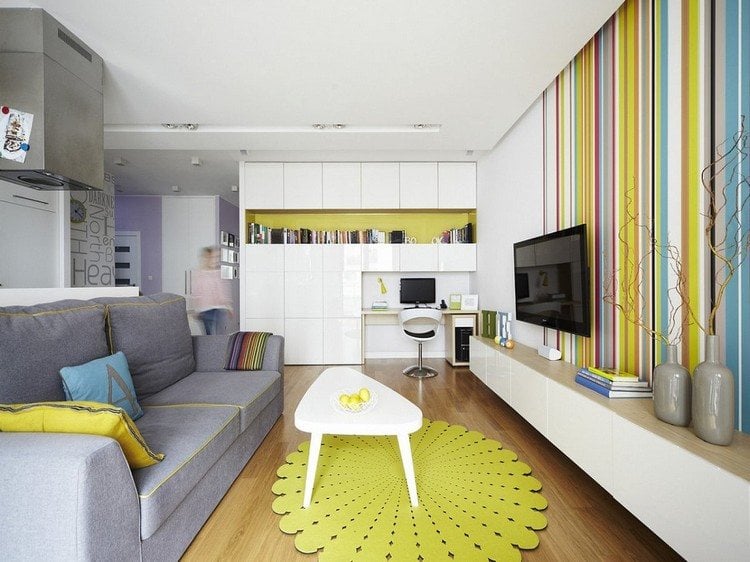 einrichtungsbeispiele-wohnzimmer-modern-farben-streifen-einrichten