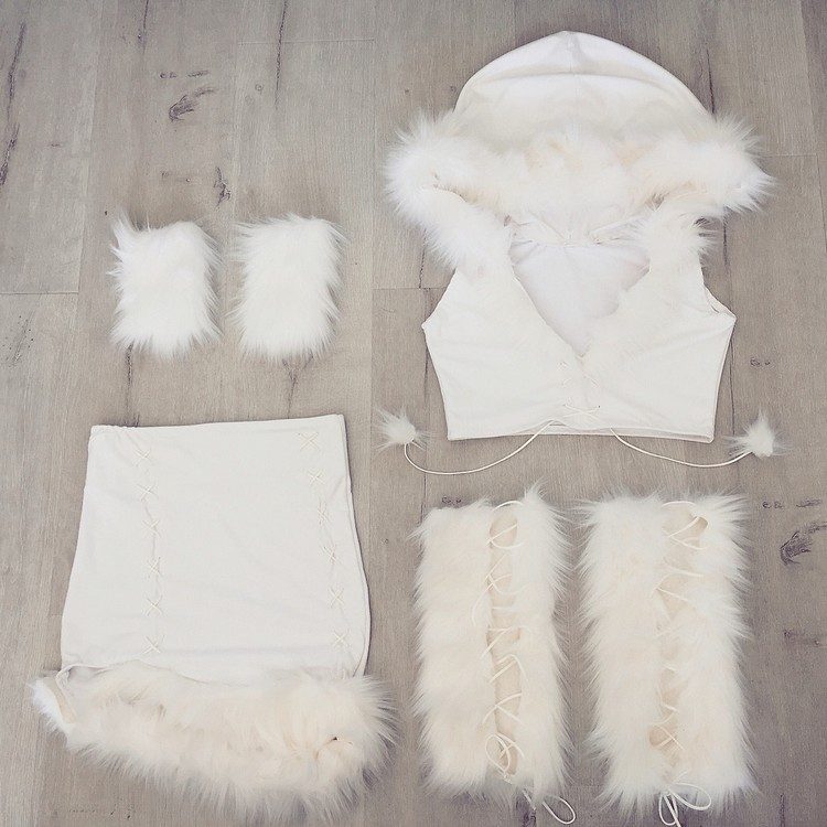 eskimo-kostüm-damen-weiß-rock-oberteil-kapuze-stulpen-handschuhe