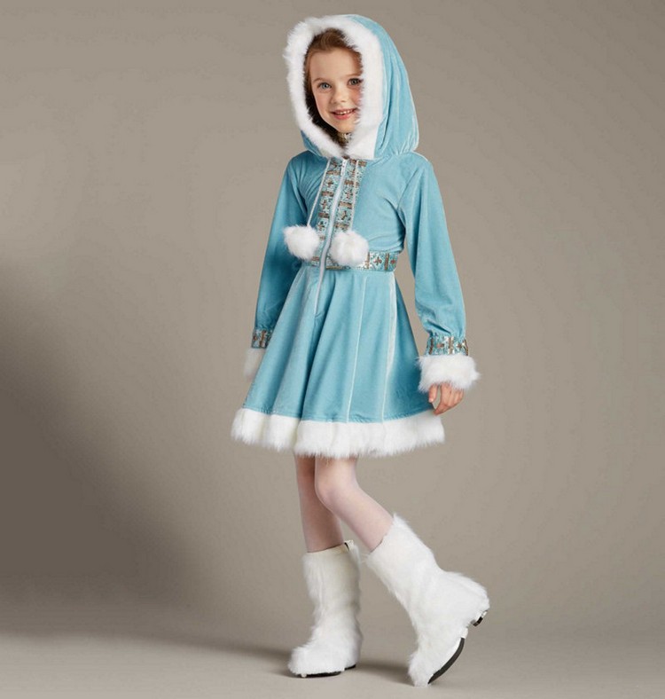eskimo-kostüm-kleid-kapuze-blau-mädchen-weiße-stiefel