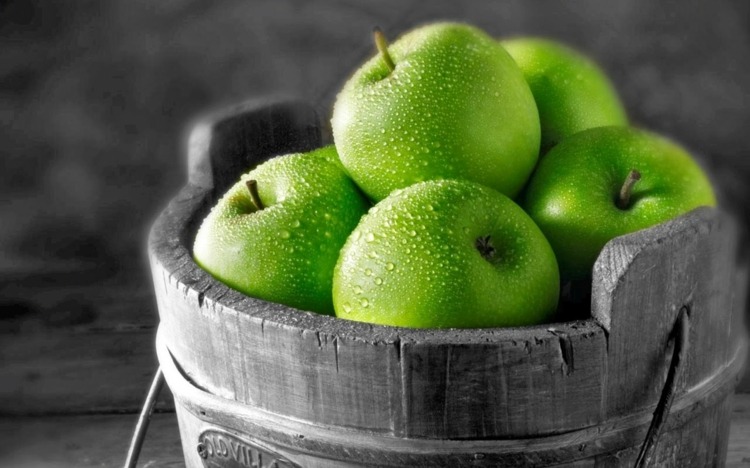 fruchtsäurepeeling-selber-machen-saure-äpfel-zutat-peeling-rezept