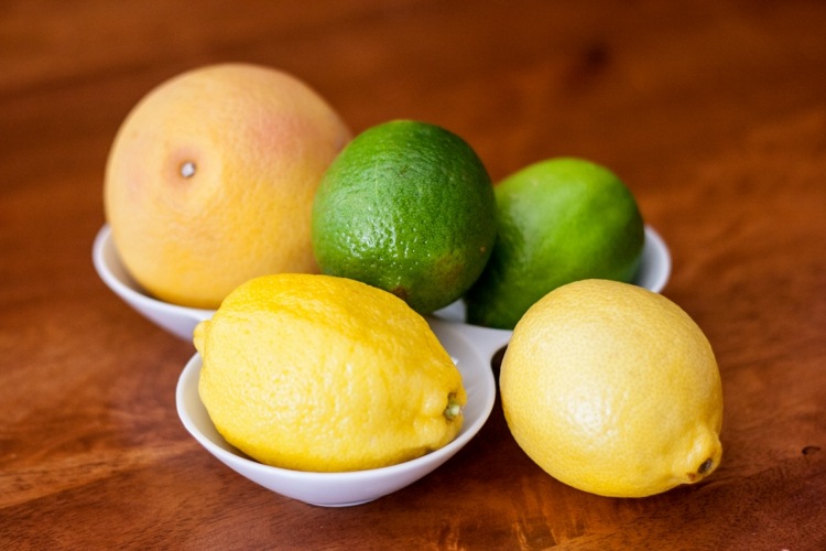 fruchtsäurepeeling selber machen zitrone-limette-zitrusfrüchte-pflege-tipps