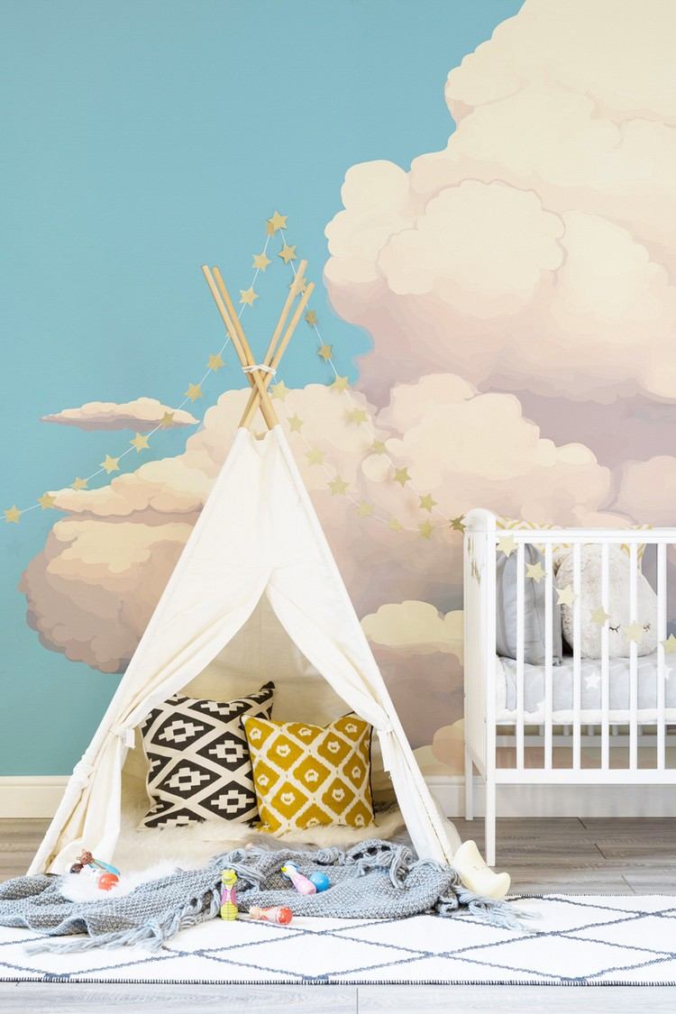 Kinderzimmer Deko mit Wolken tapete-babyzimmer-tipi