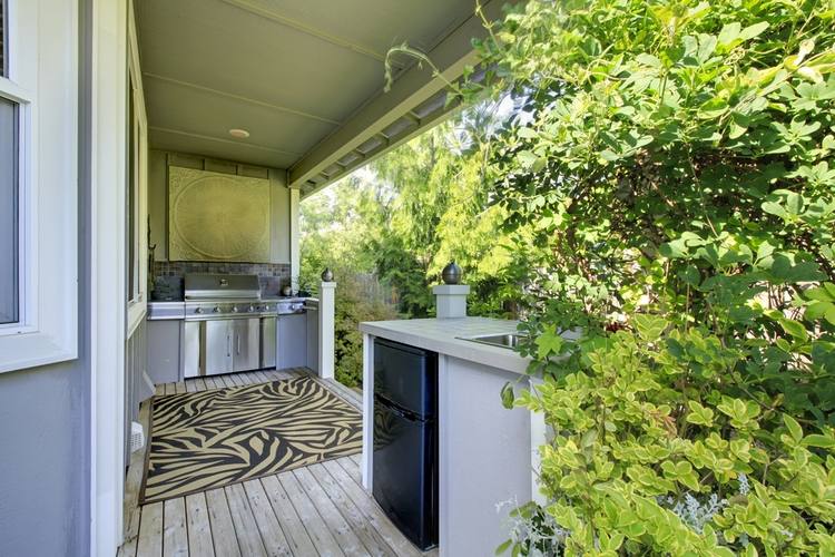 outdoor-küche-überdachte-terrasse-grill-modular-geringem-platz