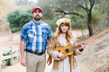 pärchen-kostüme-originelle-paarkostüme-fasching-forrest-gump-jenny