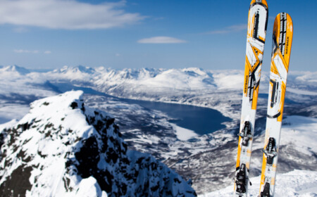 wintersport-anfänger-tipps-skiurlaub-skifahren-schnee-berge