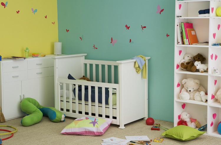 Wandtattoo-Kinderzimmer-Babyzimmer-Schmetterlinge-Wand-Ecke