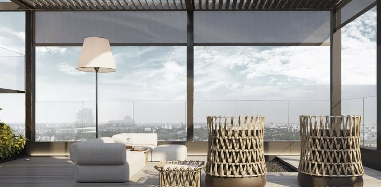 graue-möbel-balkon-sitzbereich-weiß-sofa-elegant-stehlampe