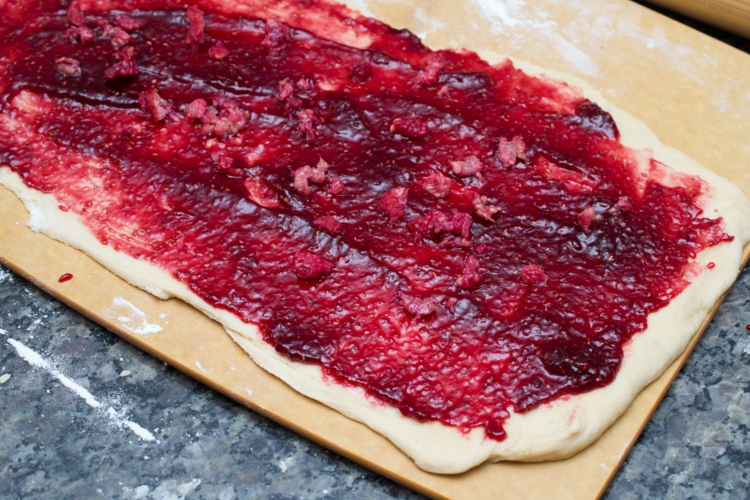 Hefezopf flechten - Rezepte &amp; Anleitungen zum Flechten schöner Desserts