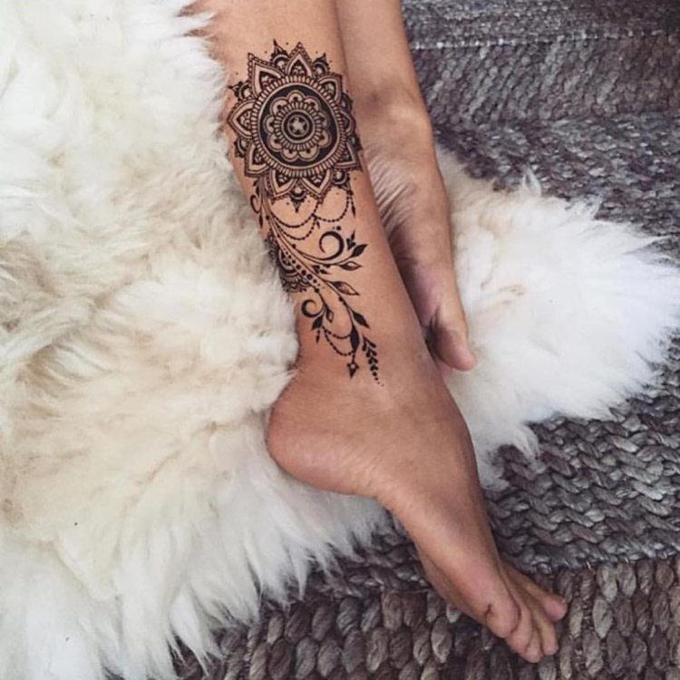 henna-tattoo-selber-machen-fuss-dreamkatcher-traumfänger